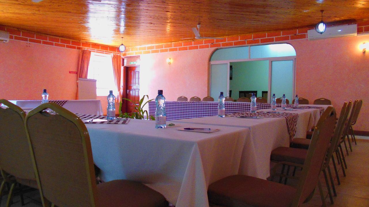Le Savanna Country Lodge And Hotel Кисуму Екстериор снимка